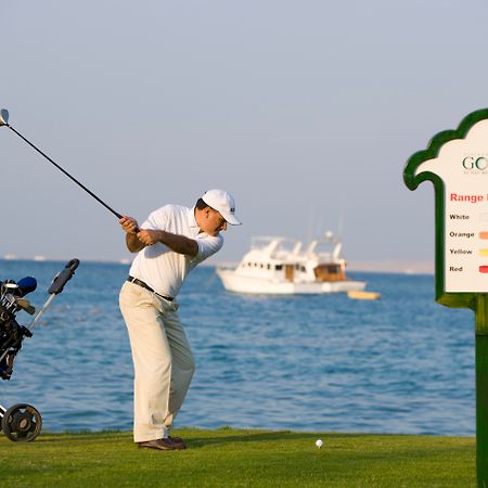 Steigenberger Aldau Beach Hotel Hurgada Dış mekan fotoğraf Golfing at the Royal Golf Club, Riffa